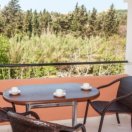 Apartment Fondas Agios Georgios Pagon